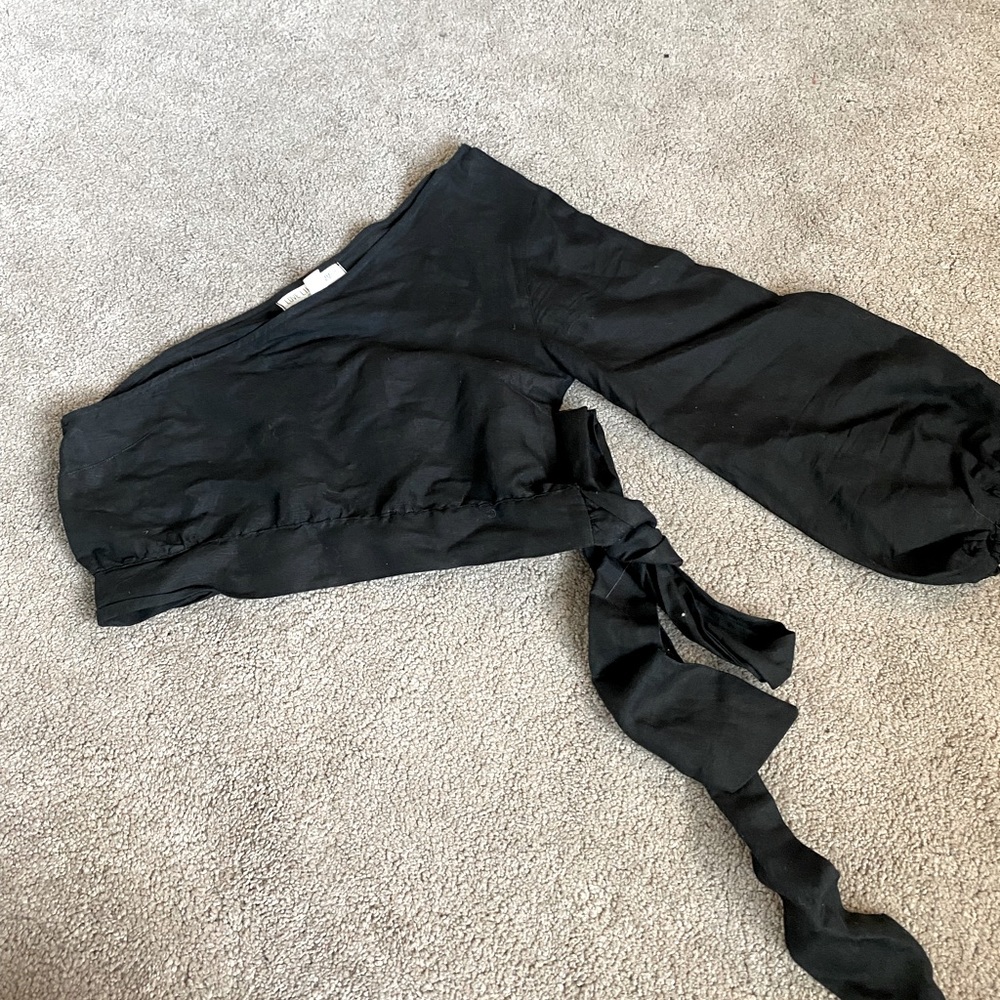 Billabong One Shoulder Black linen top with tie size small